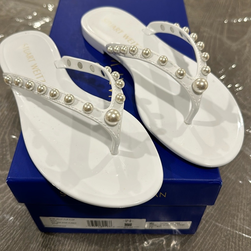 NIB Stuart Whitman White sz 6 Jelly flip flop